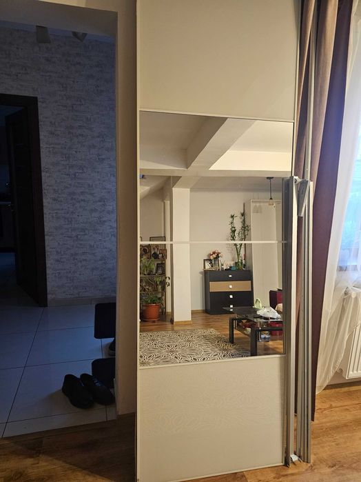 Sistem de usi glisante ikea