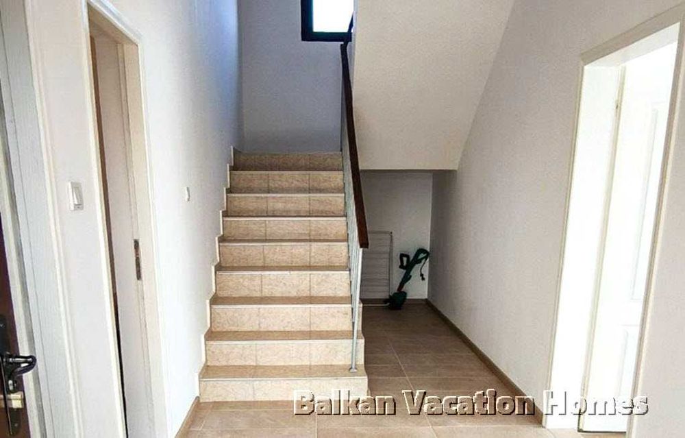 Продава се Къща в с. Църква, Област Добрич - 122 кв.м за 610 €/кв.м - Снимка #9