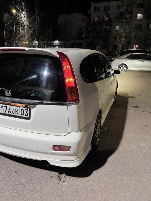 Продам машину honda stream