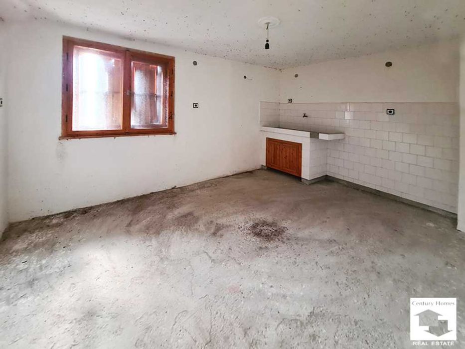 Продава се Къща в с. Добрените, Област Габрово - 184 кв.м за 361 €/кв.м - Снимка #4