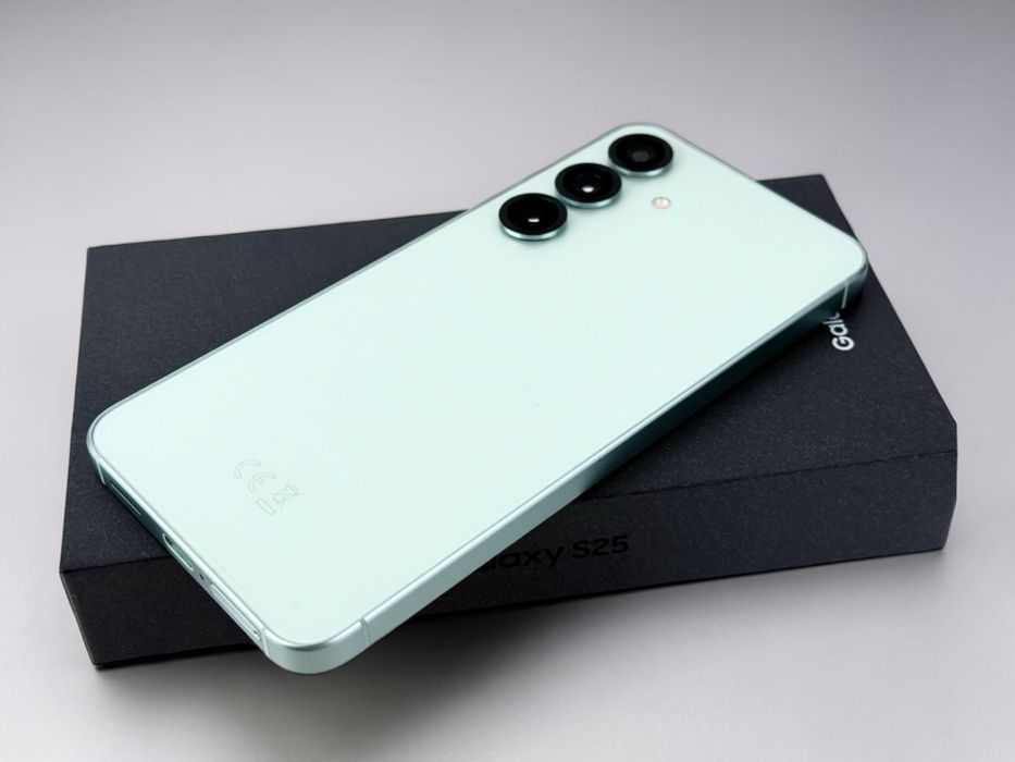 НОВ! Samsung Galaxy S25 5G 128GB 12RAM Mint Гаранция!