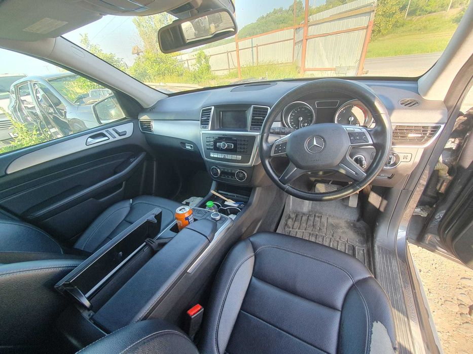 Dezmembrez Mercedes W166 ML 250 2.2D Auto 2013
