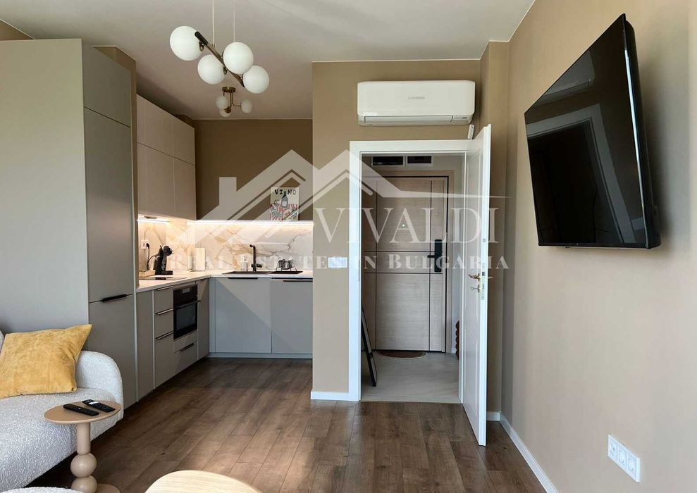 Дава се под наем Двустаен апартамент в к.к. Св.Св. Константин и Елена - 60 кв.м за 800 € - Снимка #4