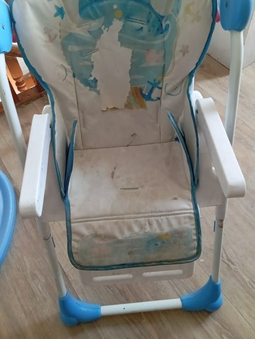 Детский стульчик для кормления