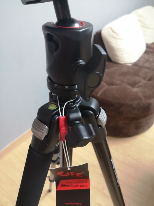 Продам профессиональный штатив!