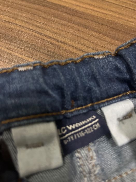 Детска ризка ,блузка и 2бр.дънки,размер 122 см.и други