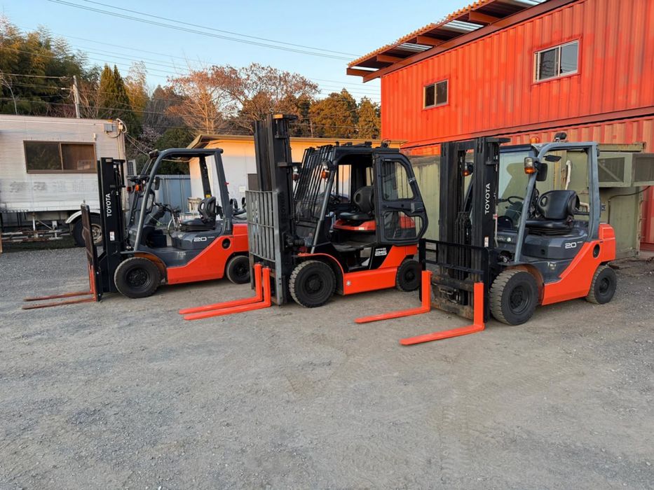 Вилочный погрузчик