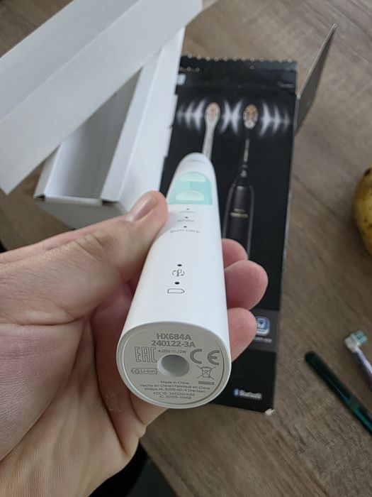 Periuța de dinți Philips sonicare hx684a noua