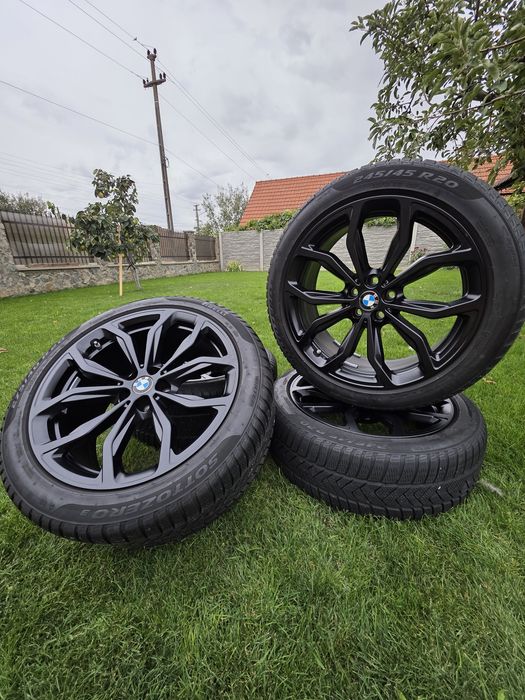 Jante originale BMW R 20 echipate cu cauciucuri de iarna