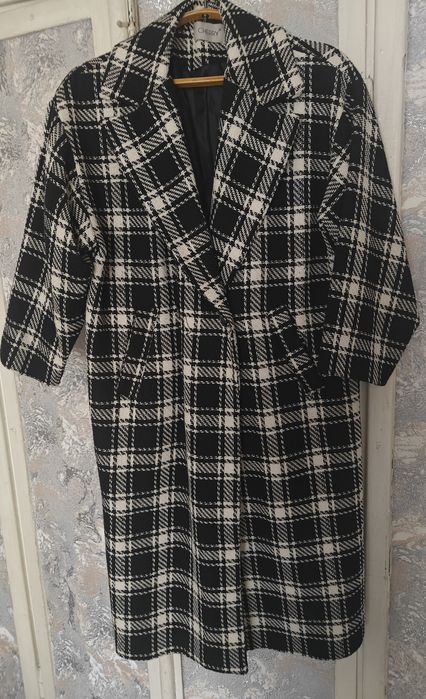 Продам женское пальто