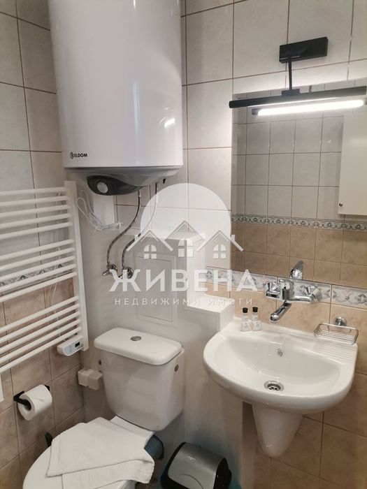 Дава се под наем Четиристаен апартамент в к.к. Св.Св. Константин и Елена - 105 кв.м за 900 € - Снимка #12