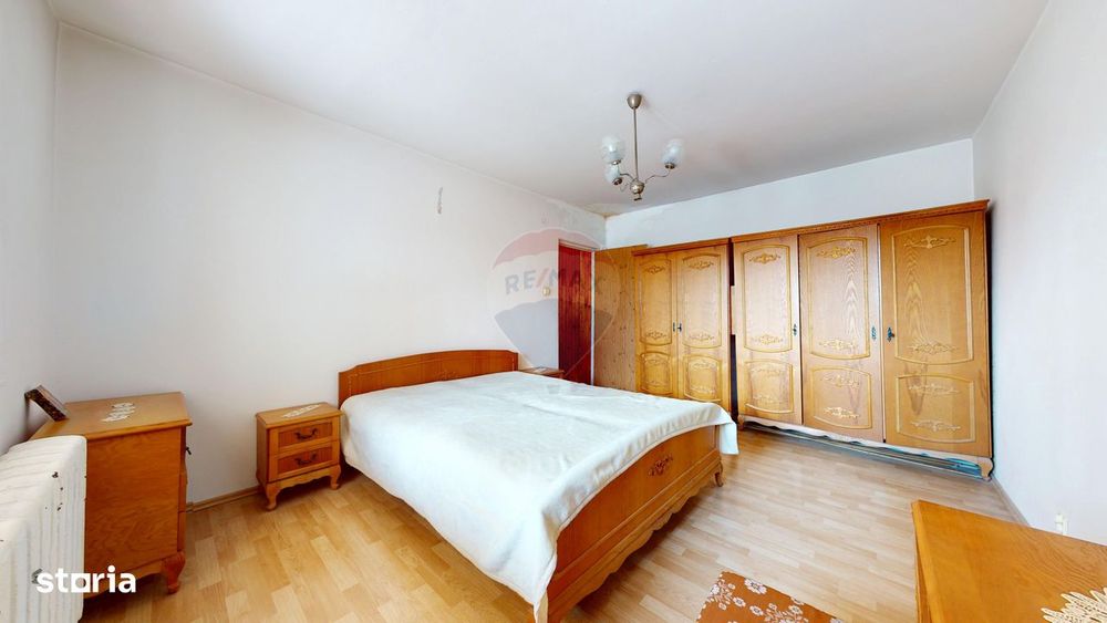 Apartament cu 3 camere de vânzare în zona Centrala, Fagaras