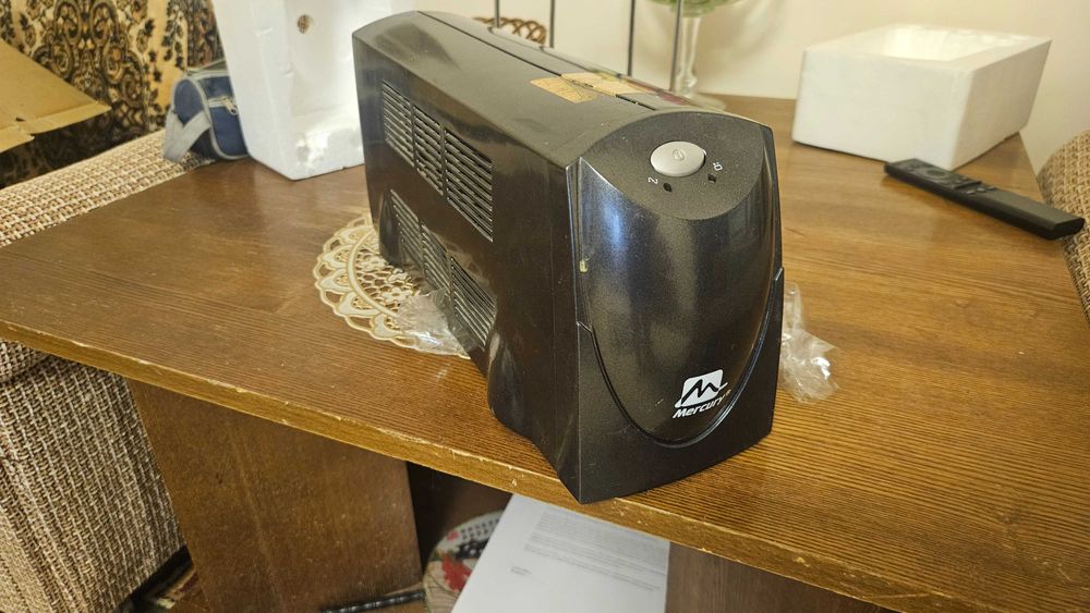 Продаю USP Mercury Elite PRO 800 ups без аккумулятора.