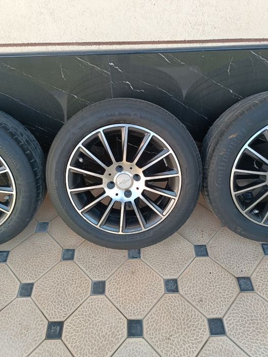 Mers diska balon 185 55 R15 Sotiladi Holati yaxshi