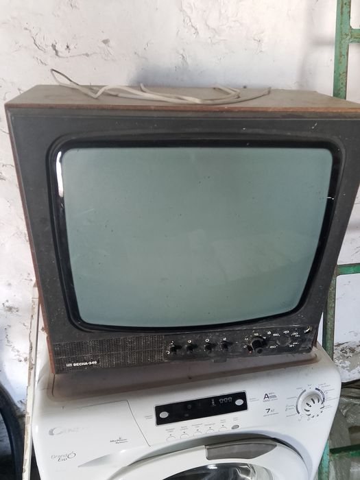 Советский телевизор (Весна)1980