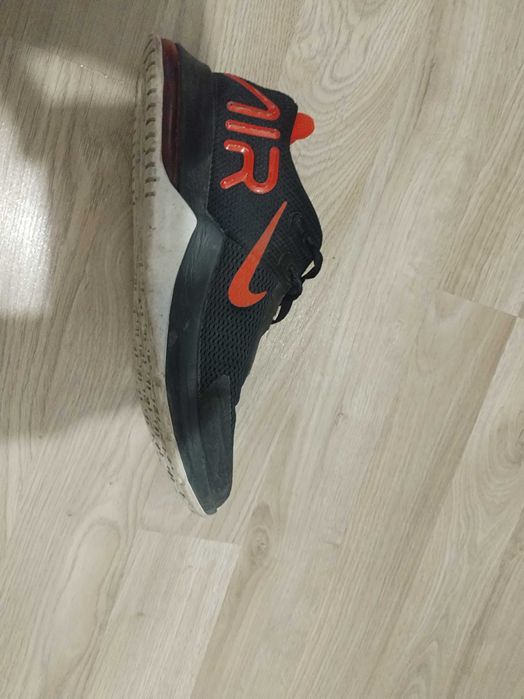 Vand adidasi in stare foarte buna