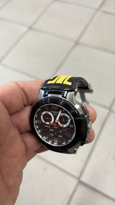 Продам очень дорогие стильные часы