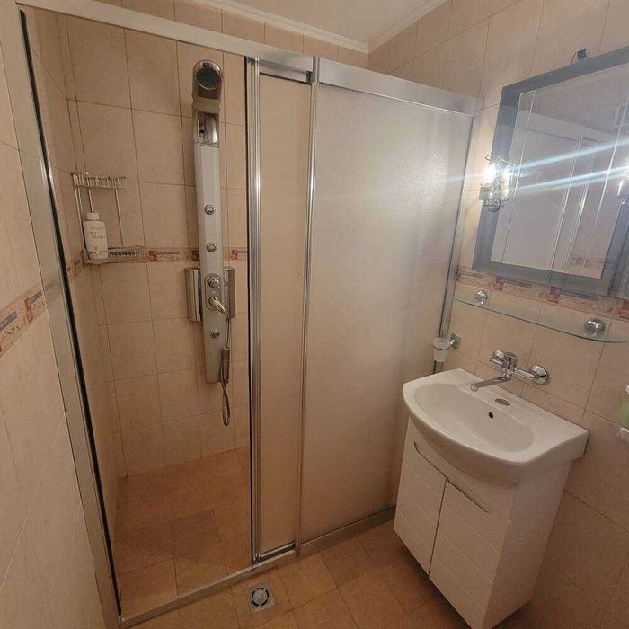 Дава се под наем Тристаен апартамент в Бургас, Възраждане - 90 кв.м за 663 € - Снимка #5