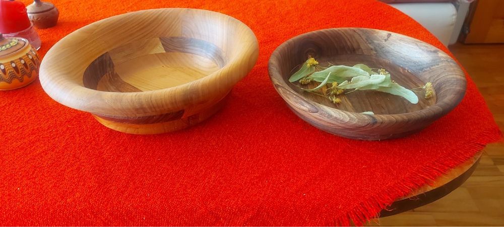 Дървени купи от истинско орехово и черешово дърво.