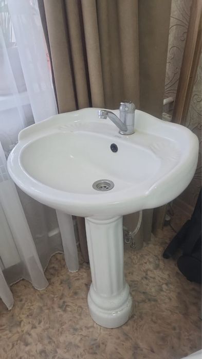 Умывальник тюльпан / ванна