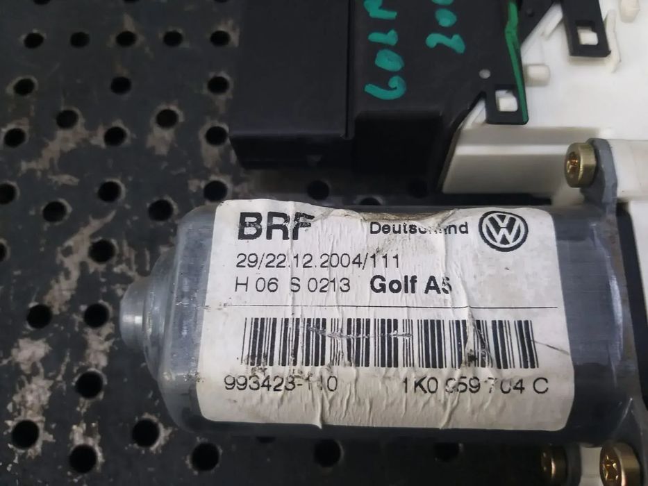 Motoras macara dreapta spate vw golf 5 1k 993423110 1k0959704c 997755101