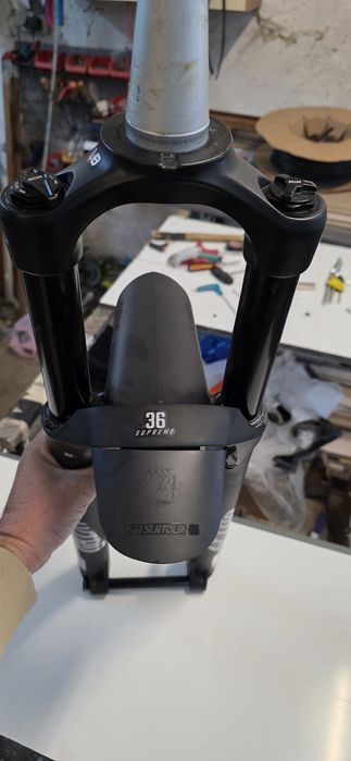 Нова suntour  Lytro 36  160mm 1.8 конус 29ка