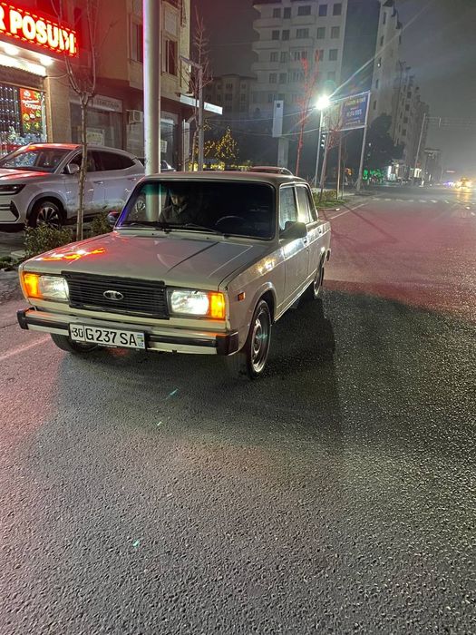 Jiguli Vaz 2105 sotiladi srochno