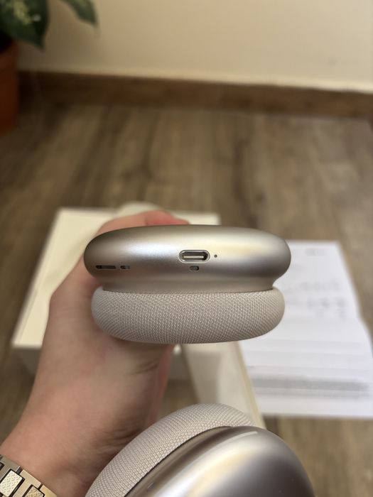 Air Pods max starlight - usb c , detin factura fiscala