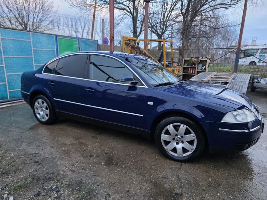 Volkswagen Passat 2003 benzină, 2.371 € — imagine 4