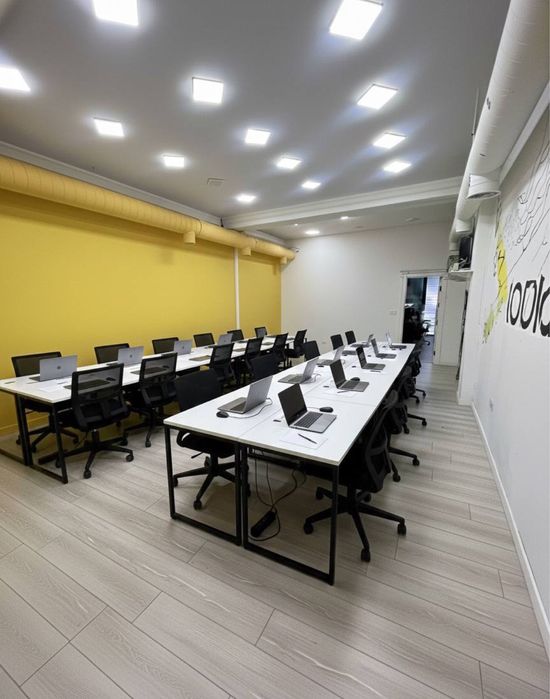 Сдаеться в аренду офис, на джамий базаре.