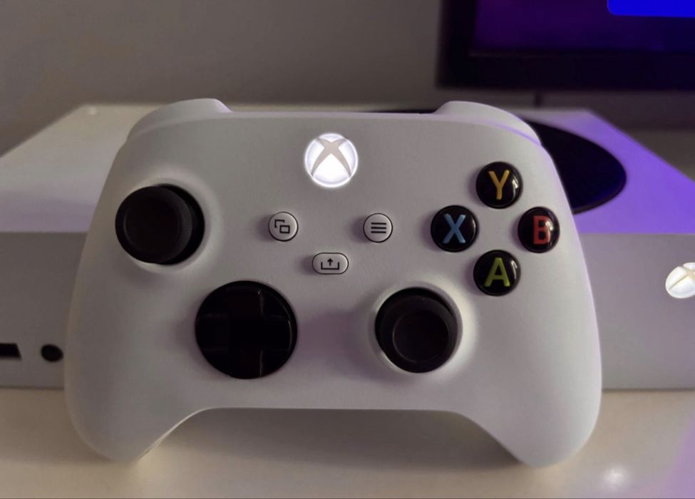 Consolă Xbox Series S 512GB – Pachet cu 3 Manete (Citiți descrierea)