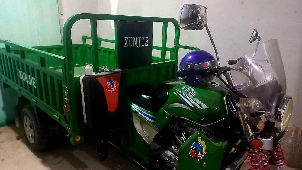 yangi muravey sotiladi srochni