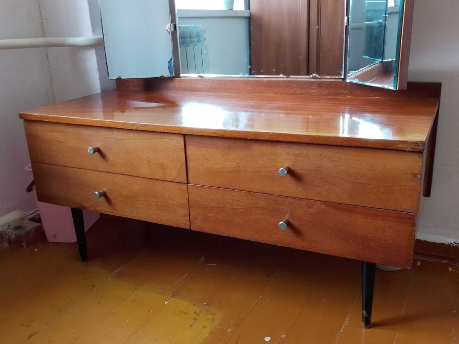 Трельяж зеркальный