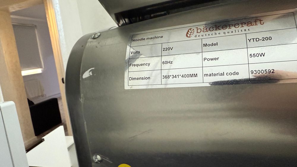 тестораскаточная машинка