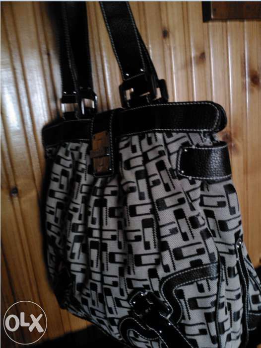 geanta GUESS
