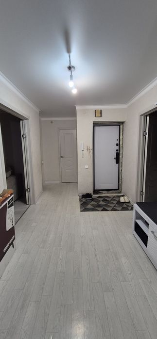 Продам 4х комн квартиру