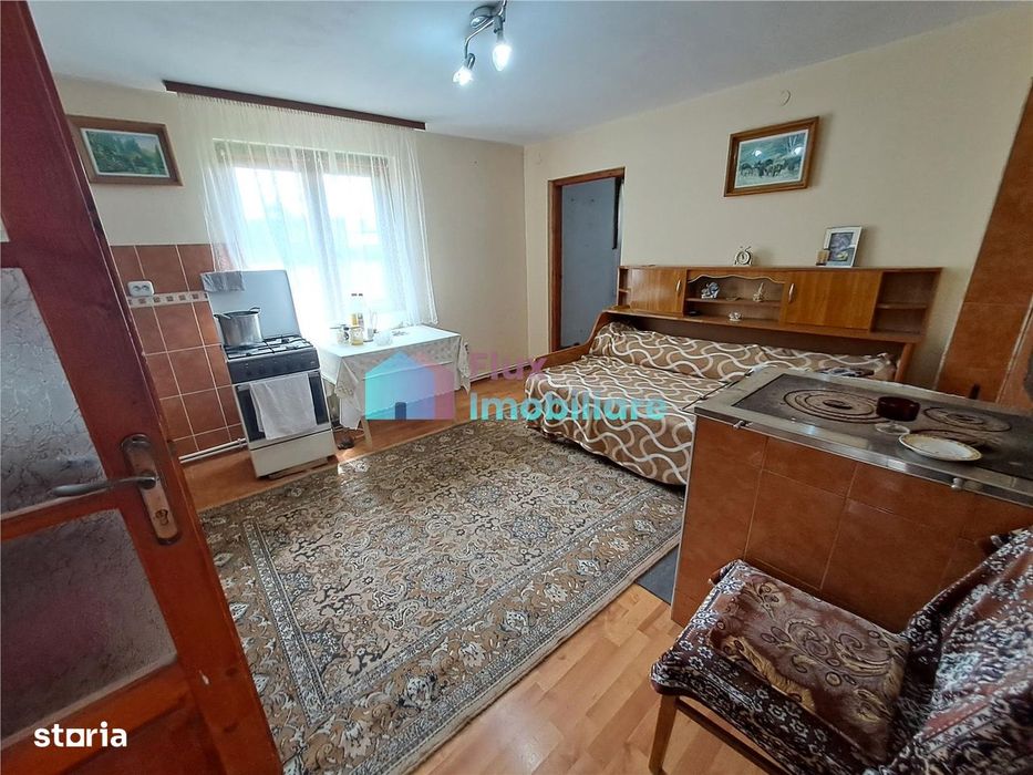 Casa cu teren in Malini
