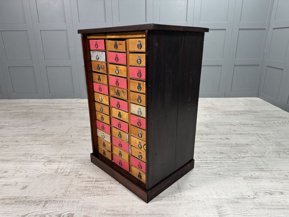 Шкаф масив 32 чекмеджета - Handmade У030