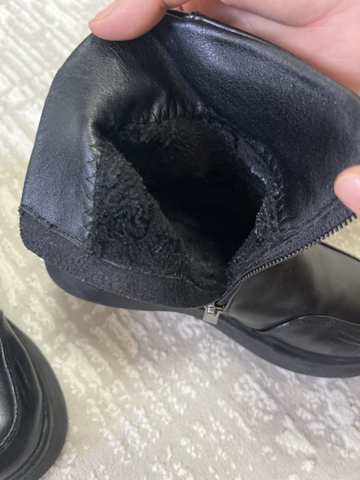 Срочно продам обувь детскую