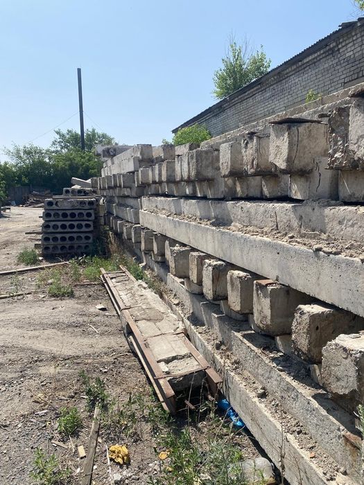 Продам жби ригеля 5.65.цена 55000