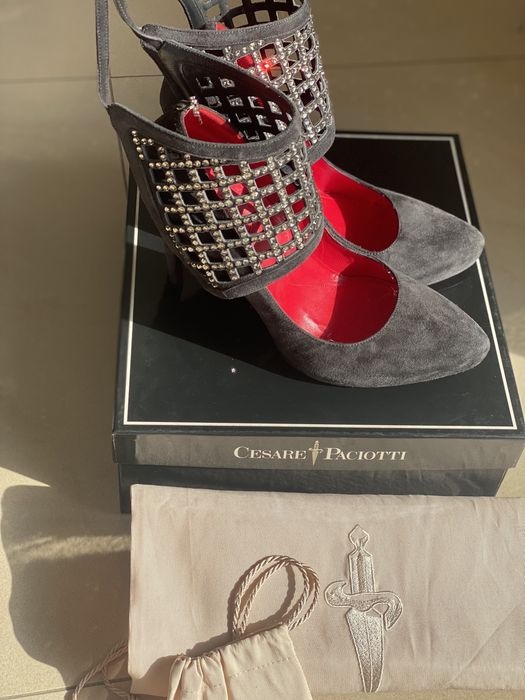 Cesare Paciotti обувки на висок ток