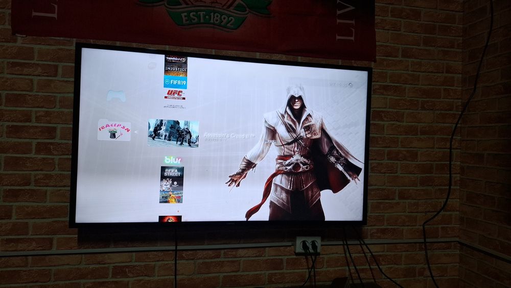 Playstation 3 slim  satladi  ishinde on jeti igrasi bar kelib korin