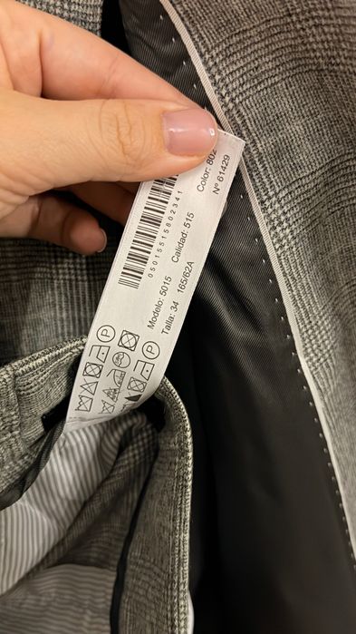 Продам брючный костюм