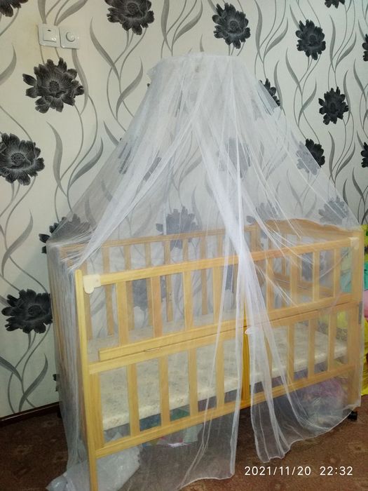 Кроватка детская