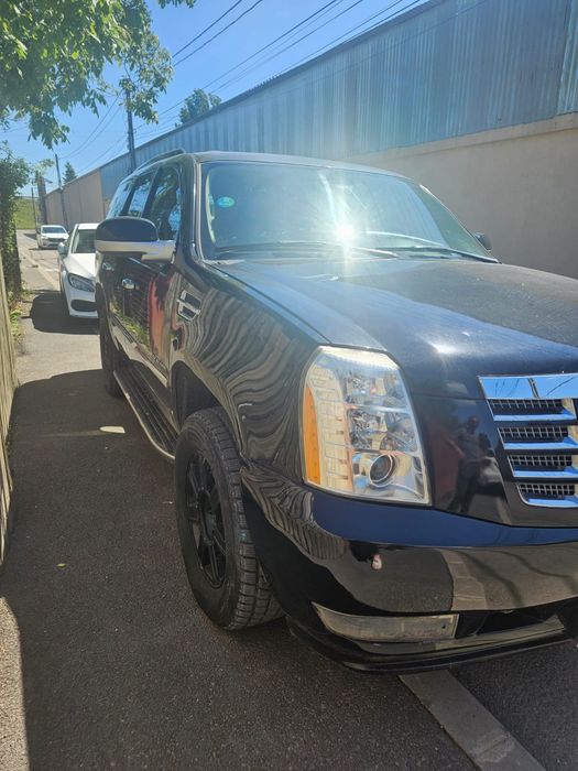 Cadilac escalade 6000 benzina