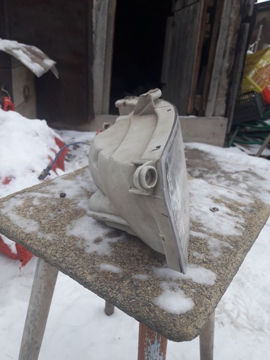 Противотуманная фара на лексус….