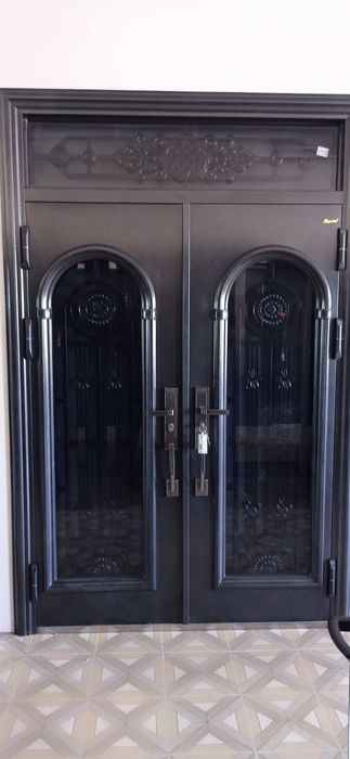 Temir eshiklar .Темир эшиклар