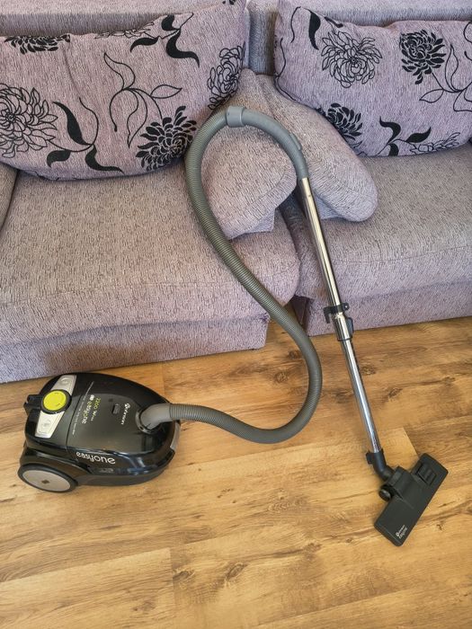 Aspirator Rohnson 2200W