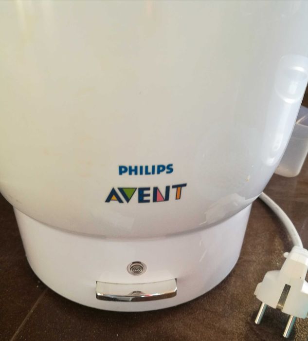 Продавам електрически парен стерилизатор PhilipsAvent