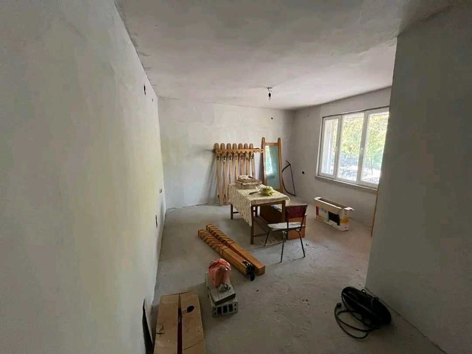 Продавам къща в Гипсово Раднево